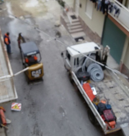 Favara, operai di Girgenti Acque in via Miraglia per una perdita d'acqua