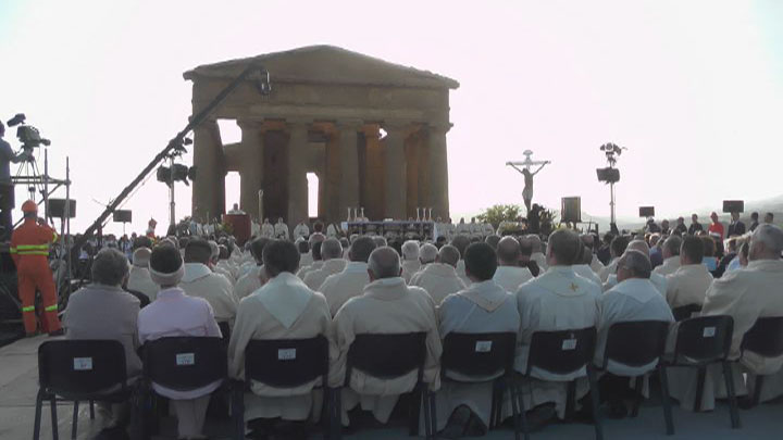 ''Convertitevi''. 25 anni fa il monito di papa Giovanni Paolo II, ieri il rinnovo dei vescovi della Sicilia