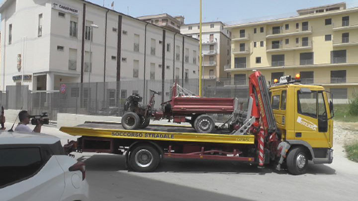 Omicidio Contrino. Motivi territoriali? Sequestrato il trattore. Trovata l'arma