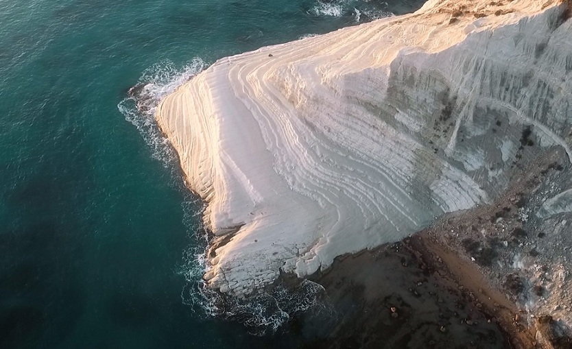 La Scala dei Turchi in tutta la sua bellezza. MareAmico: ''Sarebbe bello che le entrate fossero contingentate''