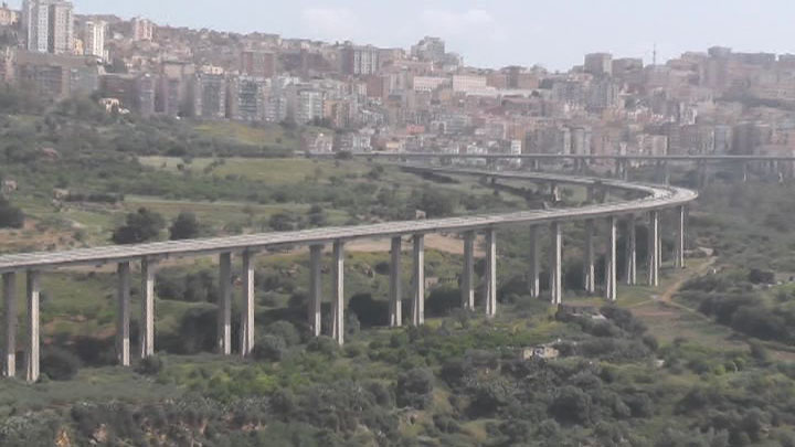 Viadotto Morandi. Firetto: ''Viabilità alternativa''. Gli architetti: ''Ci vuole prudenza''