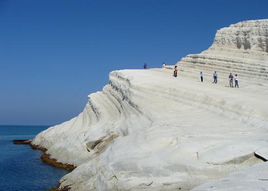 Realmonte. Un compratore per la Scala dei Turchi: un agrigentino vorrebbe acquistarla e cederla al Comune