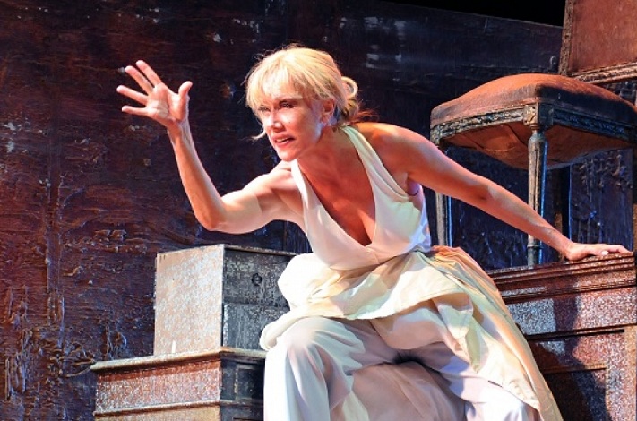 Teatro Pirandello. Sabato 21 Nancy Brilli ne ''La bisbetica'' di Shakespeare