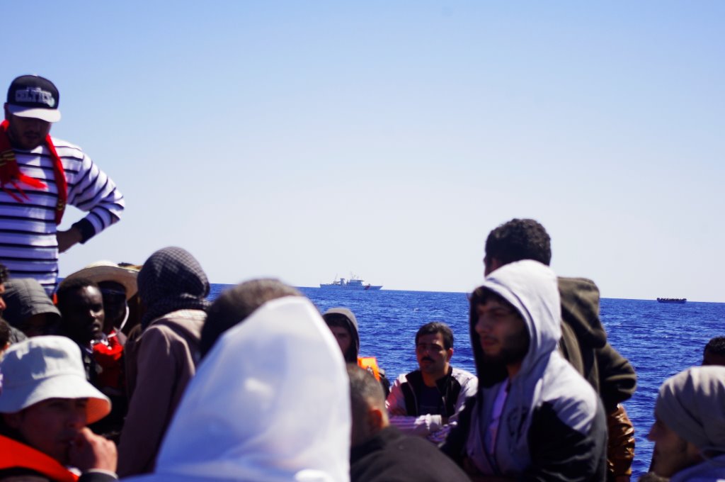 Immigrazione. Un barcone affonda, due i morti. I migranti sono giunti a Porto Empedocle