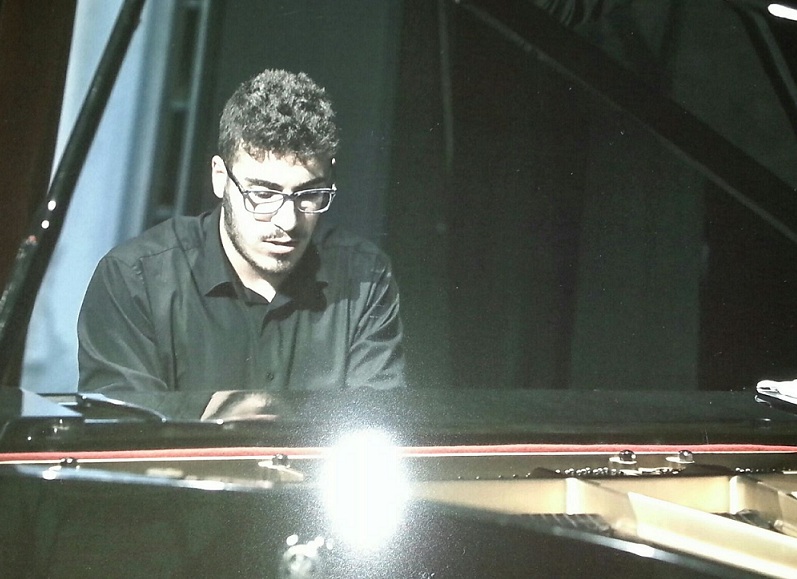 Musica, talenti favaresi. Due primi premi assoluti per il pianoforte arrivano dalla Capitale Britannica per Giuseppe Francolino