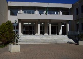 Opere artistiche in esposizione al Liceo ''Martin Luther King'' di Favara. Le hanno realizzate gli studenti