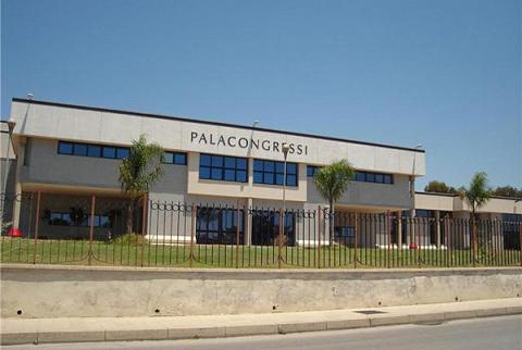 La Regione mette in vendita il Palacongressi di Villaggio Mose'