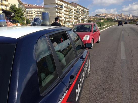 Agrigento, auto contromano sul viadotto Morandi. I Carabinieri evitano il peggio.