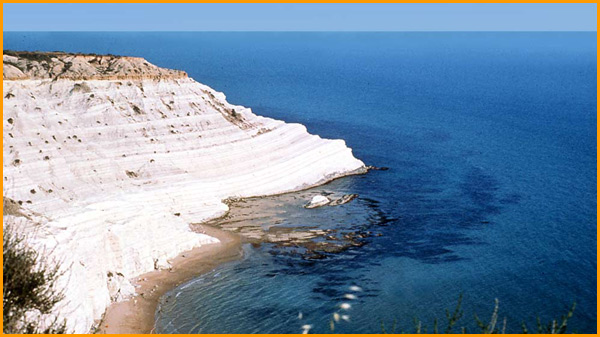 Rischio caduta massi. Chiusa una parte della Scala dei Turchi