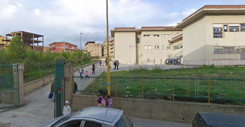 Palestra alla scuola Falcone Borsellino di Favara. Oggi la posa della prima pietra