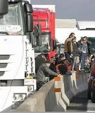 Sicilia, revocato lo sciopero degli autotrasportatori ma i Forconi non ci stanno