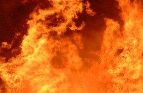 Favara, fuoco in via Delle Fonti: distrutto appartamento; salva una famiglia