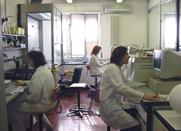 Laboratori di analisi chiusi per protesta in Sicilia. Previsti tagli per circa 140milioni di euro
