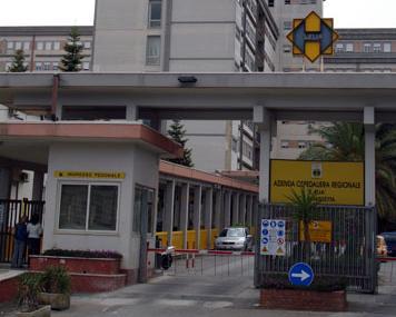 Caltanissetta. Crolla parte del tetto dell'ospedale