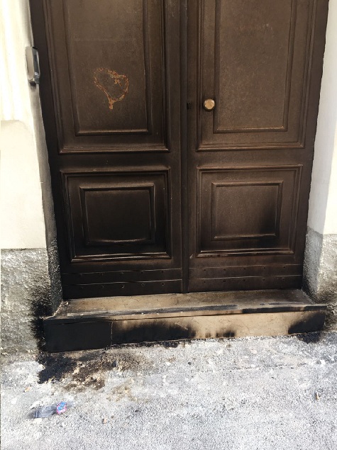 Favara, dopo l'episodio dell'incendio del portone dell'immobile di via Capuana la consigliera Mossuto parla ai nostri microfoni