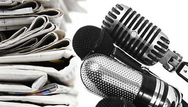 giornalisti giornale microfono stampa