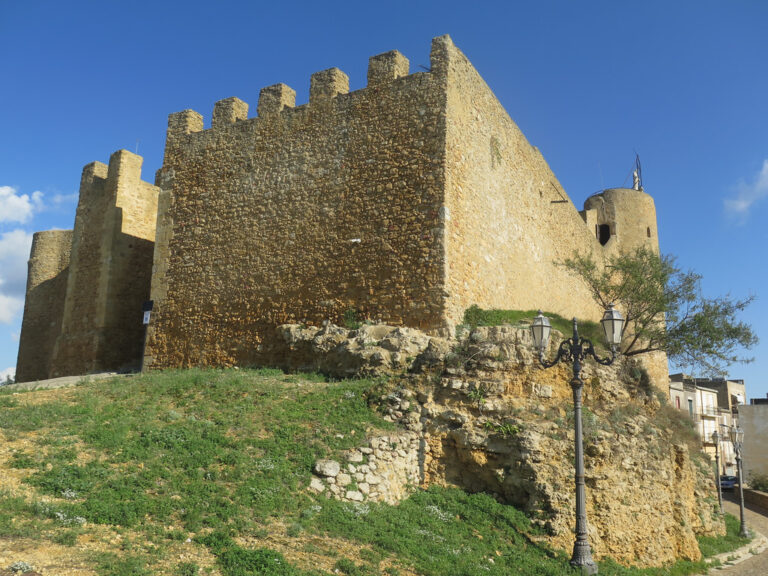 Castello di Naro