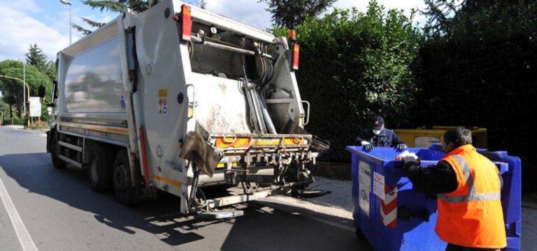 camion-raccolta-rifiuti-1508x706_c