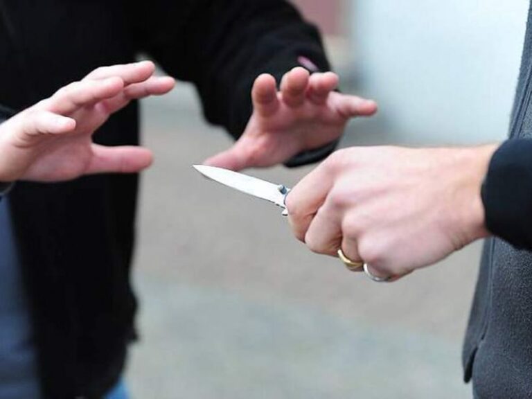rapina con coltello