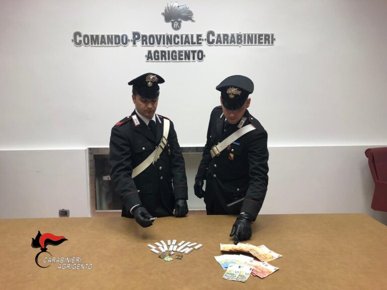 droga e banconote carabinieri agrigento