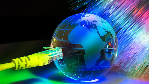 fibra ottica a banda ultralarga  internet