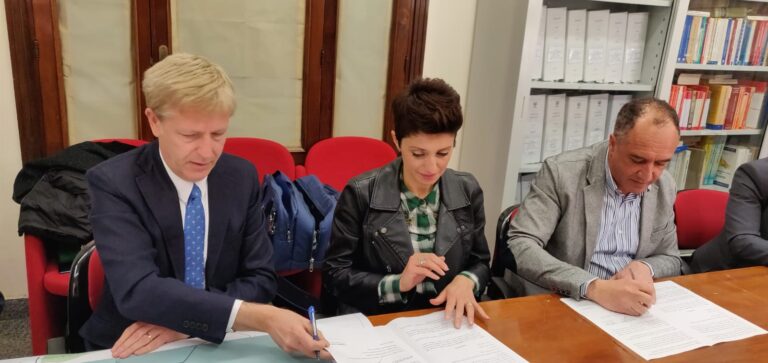 Firma provvedimento rettifica confini tra Agrigento Aragona e Favara