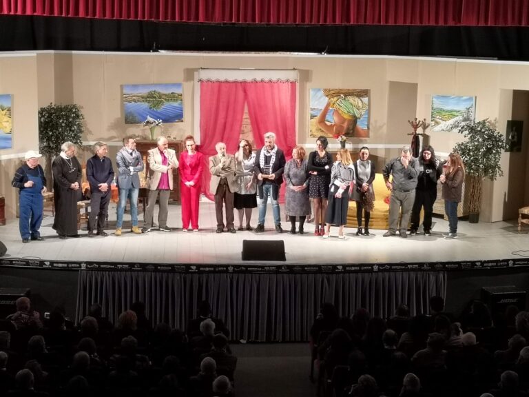Rassegnati commedia franco cilona