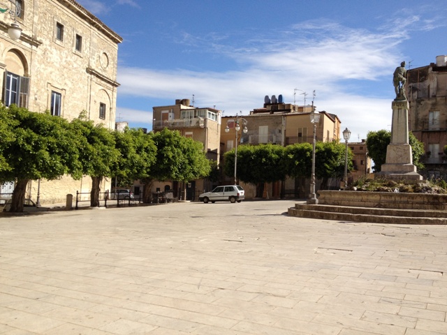 piazza umberto I Aragona