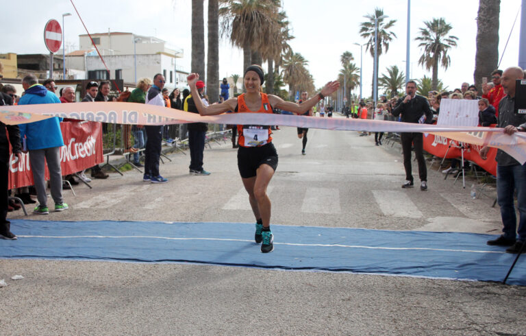edna caponnetto vince maratonina ag