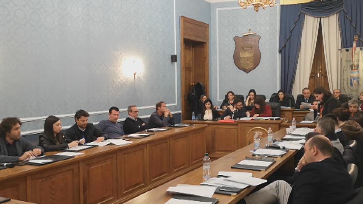 Consiglio Comunale su mozione di sfiducia a Carmina Porto Empedocle aprile 2019