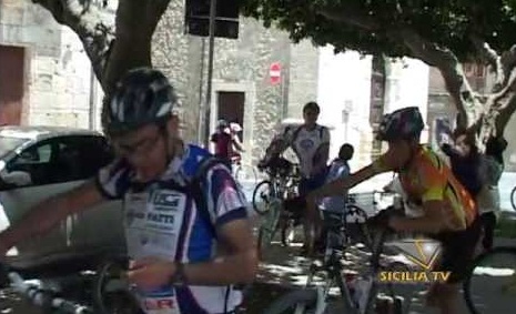 ciclismo piazza cavour