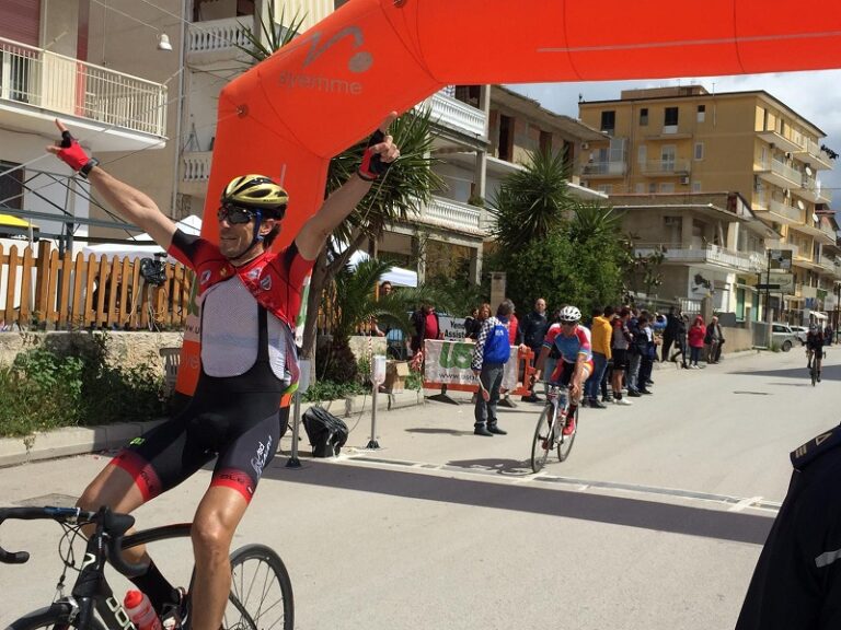 gara ciclismo favara 14-04-20192