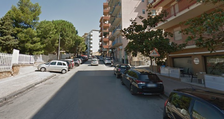 Via Esseneto Agrigento alberi aprile 2019