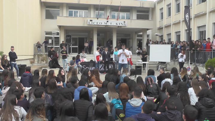 Incontro con ScuolaZoo al liceo Martin Luther King di Favara