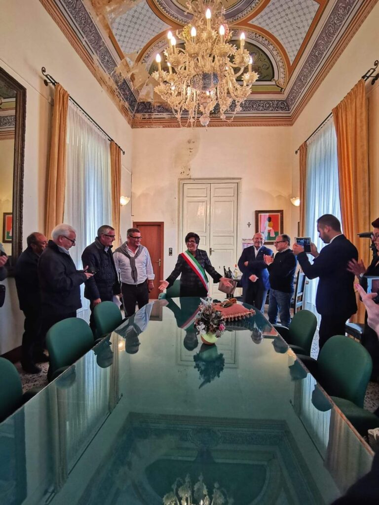 Mria Grazia Brandara sindaco di Naro con altre persone maggio 2019