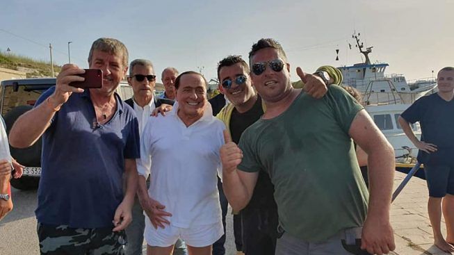 Berlusconi a Lampedusa