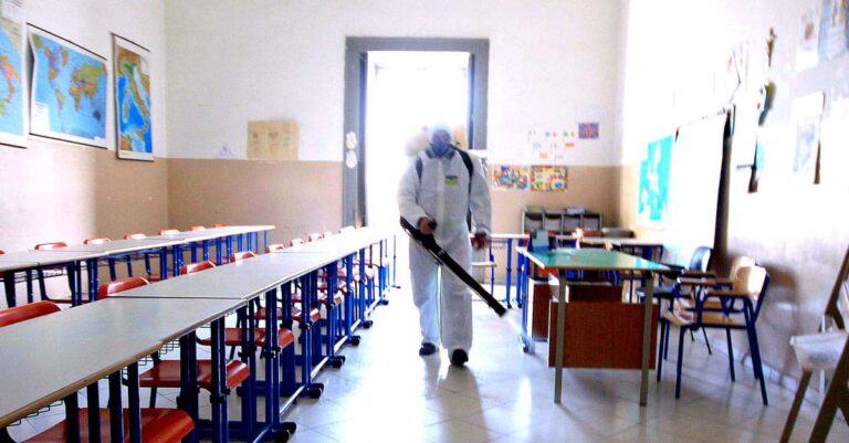 Disinfestazione-nelle-Scuole locali scolastici