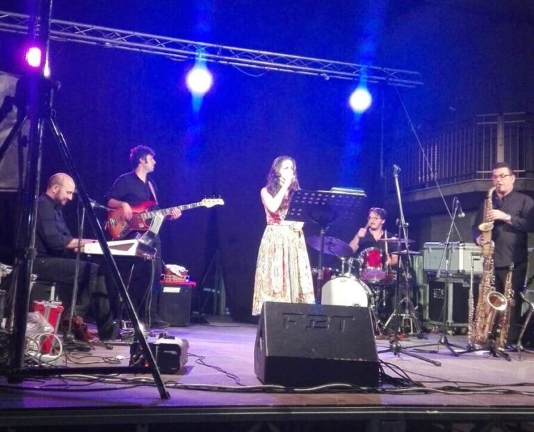 Claudia Rizzo orchestra Sapore Italiano