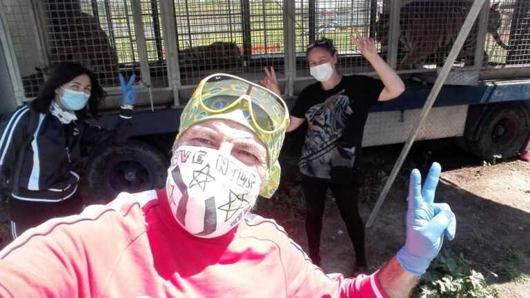 Giovanni Aleo, Linda e Tania per il circo bloccato a Favara