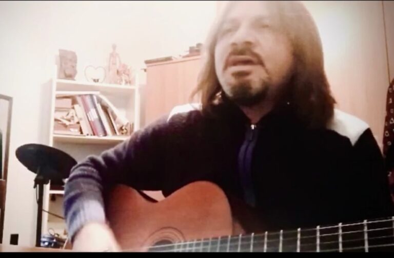 cantante favarese