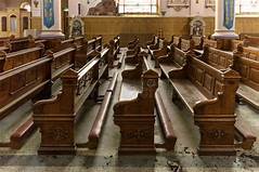 Banchi chiesa 1