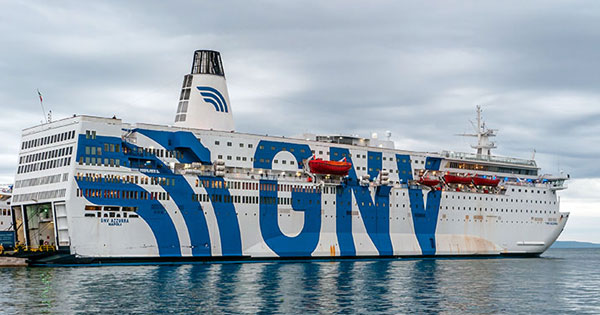 nave GNV