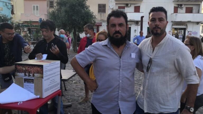Raccolta Firme Lampedusa Attilio Lucia, Giacomo Sferlazzo