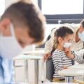 bambini scuola mascherine covid coronavirus