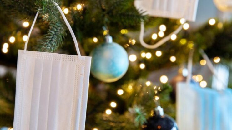 albero-di-natale-mascherina-covid-777x437