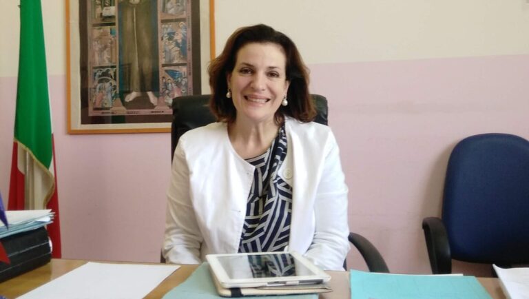 Gabriella Bruccoleri Preside Guarino