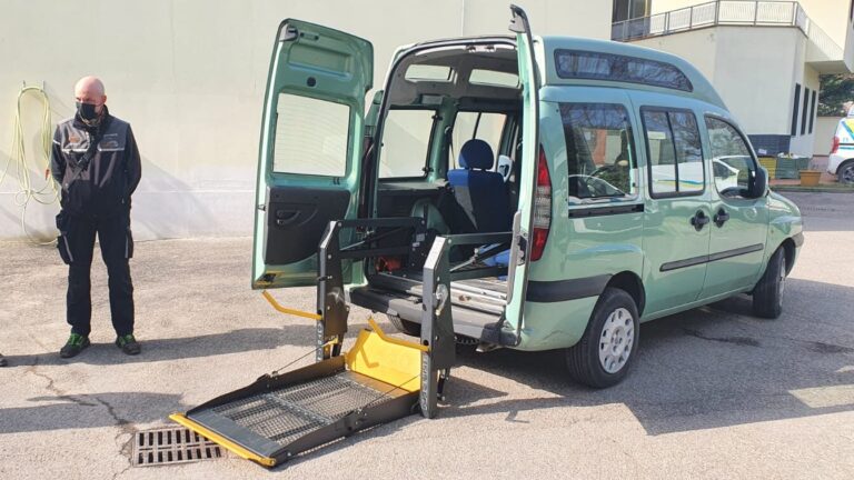 Nuova Auto Misericordie Favara per trasporto disabili