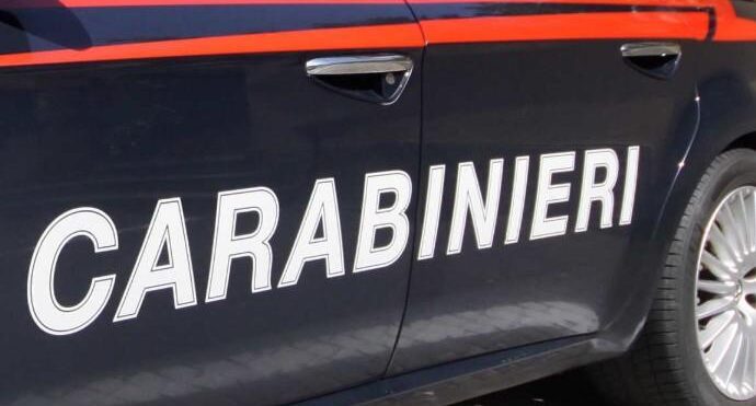 carabinieri auto