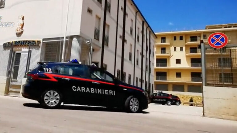 caserma carabinieri favara