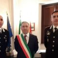 da sx capitano pacifico, sindaco vincenzo corbo, colonnello stingo-2